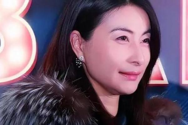 探寻美丽与幸福：哪些面相的女人更具魅力与运势？