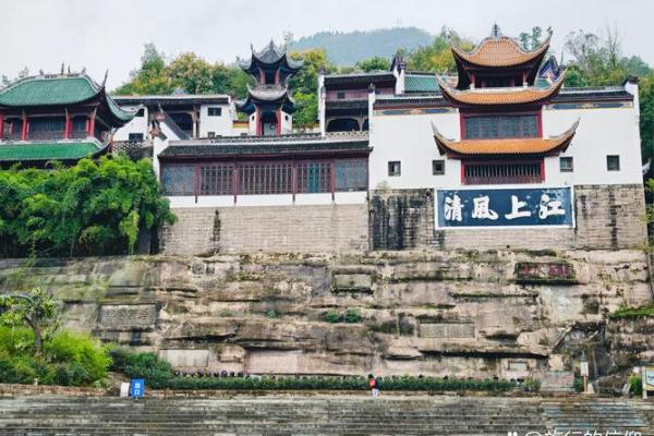 双龙抢柱：探究这一古老文化符号的深刻含义与魅力